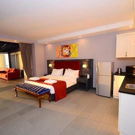 Batumi Palm Hotel Екстер'єр фото