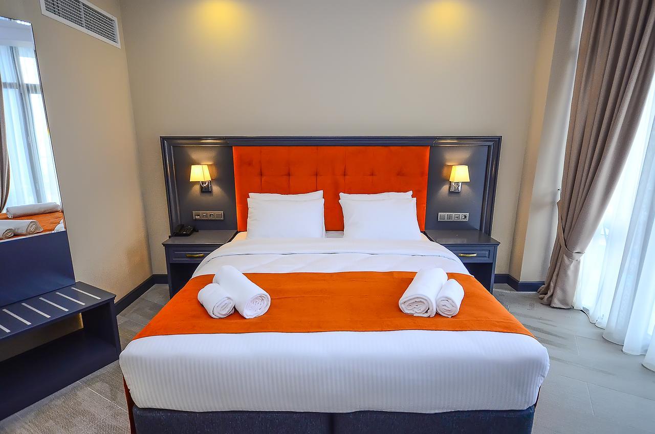 Batumi Palm Hotel Екстер'єр фото