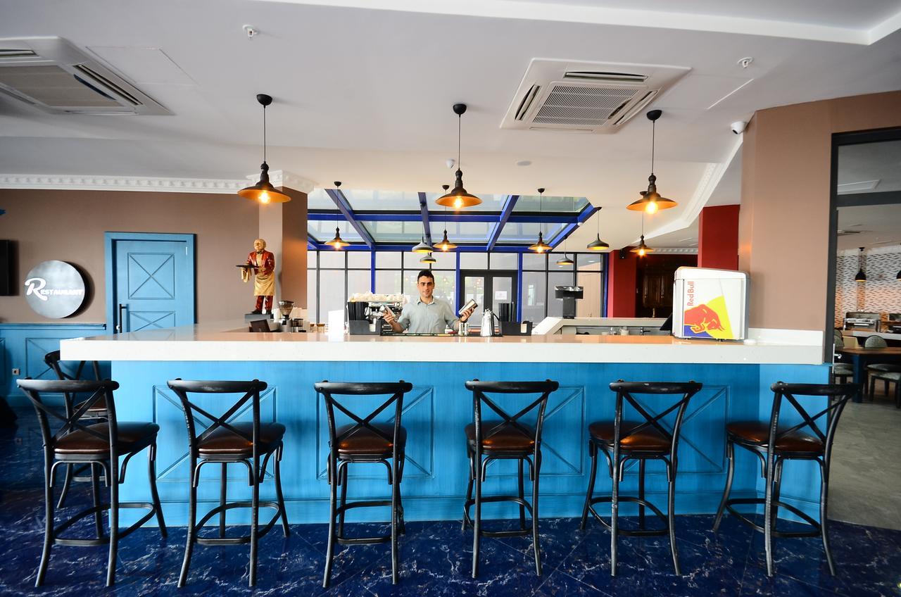 Batumi Palm Hotel Екстер'єр фото