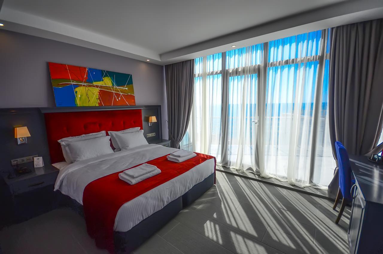 Batumi Palm Hotel Екстер'єр фото