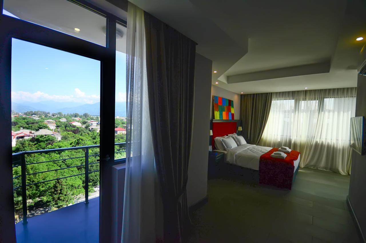 Batumi Palm Hotel Екстер'єр фото